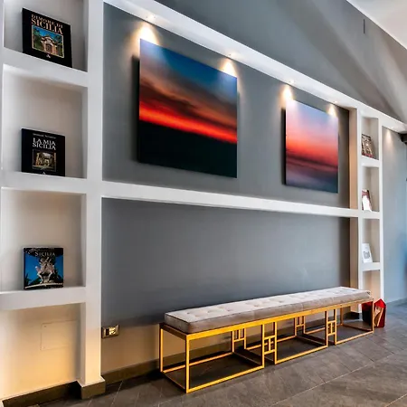 Oda ve Kahvaltı Manzoni Elements 4*