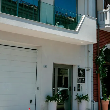 Manzoni Elements 住宿加早餐酒店 米拉佐